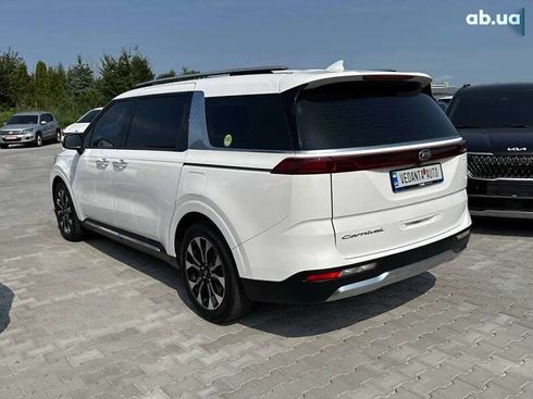 Kia Carnival 2021 - фото 8
