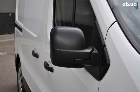 Renault Trafic 2021 - фото 19