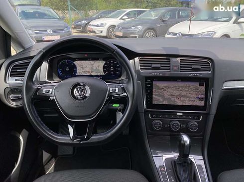 Volkswagen e-Golf 2020 - фото 22