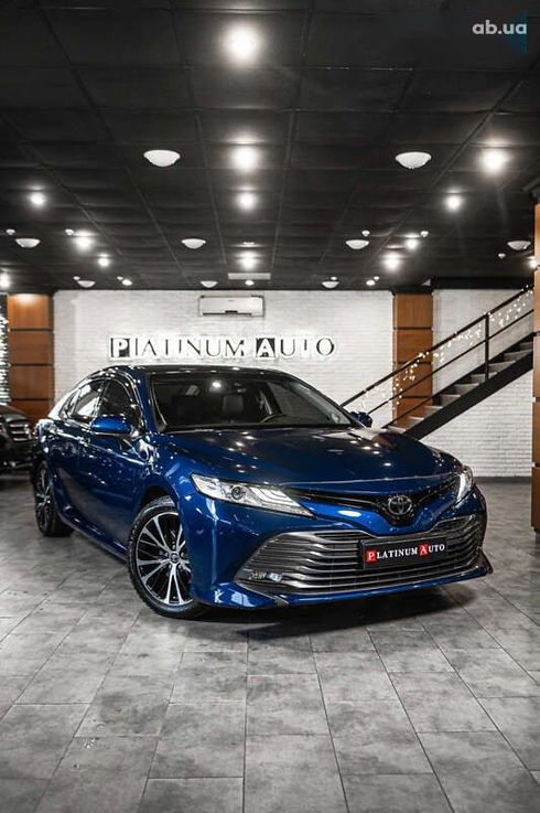 Toyota Camry 2019 - фото 11