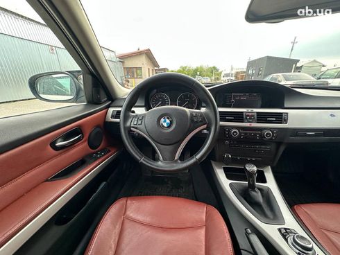 BMW 3 серия 2010 белый - фото 32