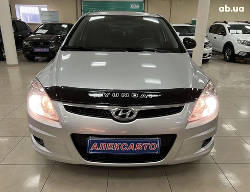 Hyundai i30 2007 серебристый - фото 8