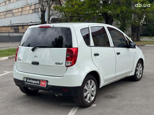 Mitsubishi Colt 2010 белый - фото 5