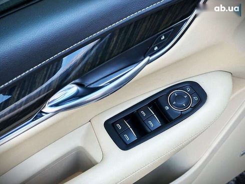 Cadillac XT5 2017 - фото 23