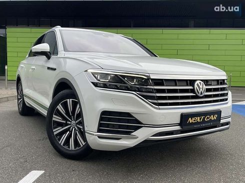 Volkswagen Touareg 2018 - фото 8