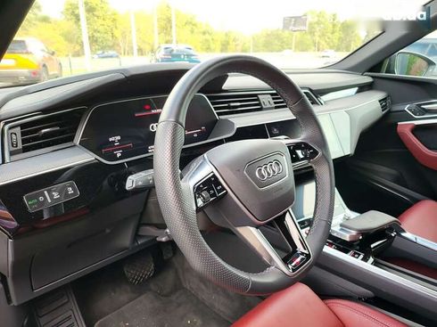 Audi E-Tron 2022 - фото 17