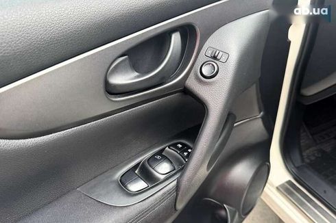 Nissan Qashqai 2017 - фото 19