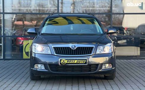 Skoda Octavia 2010 - фото 2