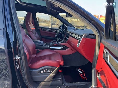 Porsche Cayenne 2019 - фото 29