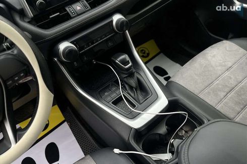 Toyota RAV4 2019 - фото 20
