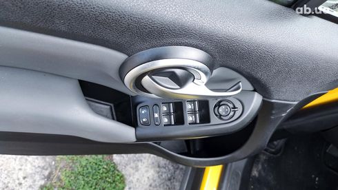Fiat 500X 2015 желтый - фото 39