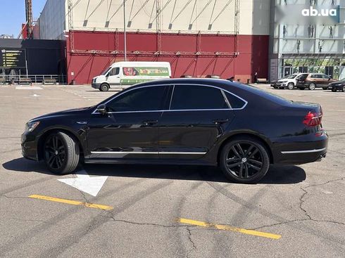 Volkswagen Passat 2017 - фото 11
