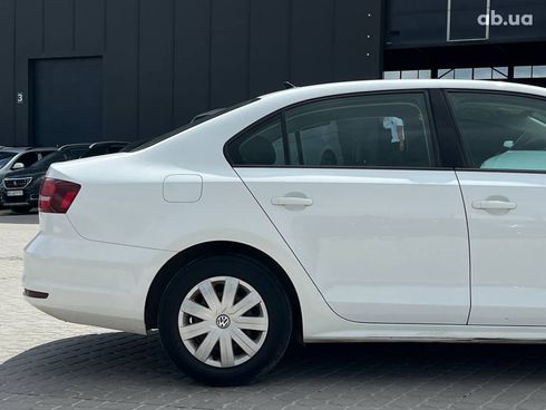 Volkswagen Jetta 2016 белый - фото 40