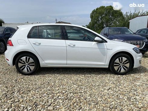 Volkswagen e-Golf 2020 - фото 13