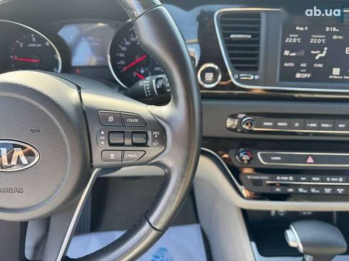 Kia Carnival 2019 - фото 9