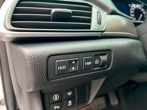 Honda Accord 2018 белый - фото 20