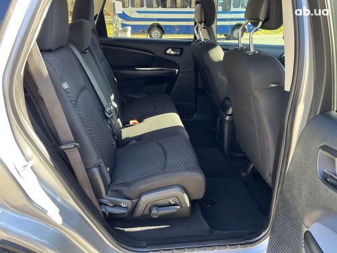 Dodge Journey 2018 серебристый - фото 7