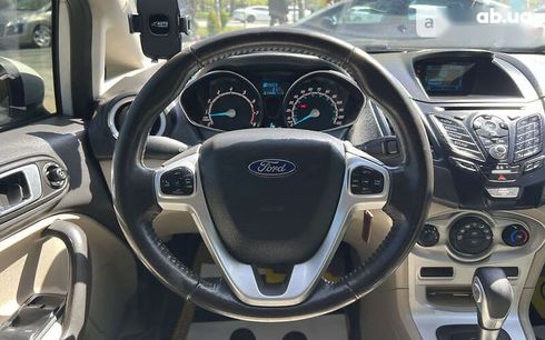Ford Fiesta 2016 - фото 12