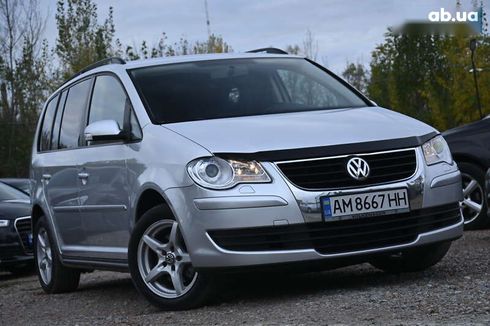 Volkswagen Touran 2009 - фото 2