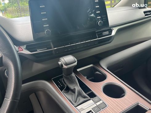 Toyota Sienna 2023 белый - фото 107