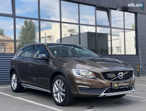 Volvo V60 Cross Country 2018 - фото 4