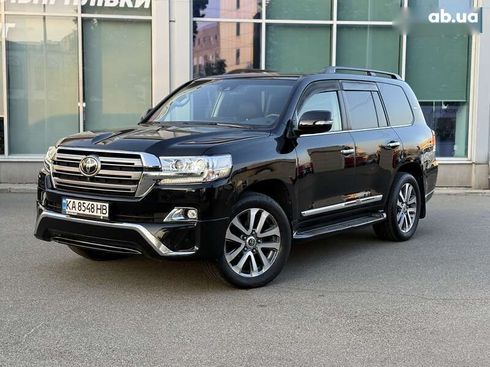 Toyota Land Cruiser 2017 - фото 3
