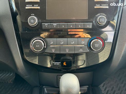 Nissan Rogue 2015 белый - фото 30
