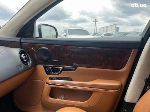Jaguar XJ 2017 белый - фото 14