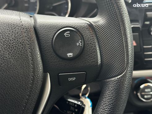 Toyota Corolla 2016 серый - фото 17