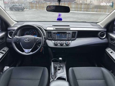 Toyota RAV4 2016 - фото 12