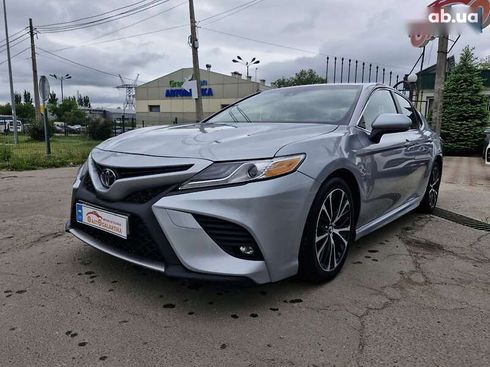 Toyota Camry 2018 - фото 3