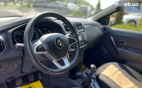 Renault Sandero 2020 - фото 16