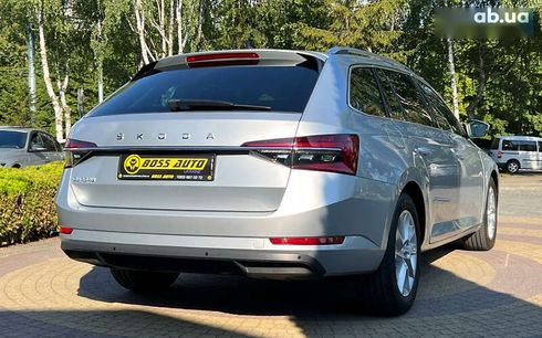 Skoda Superb 2020 - фото 7