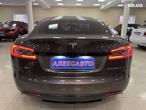 Tesla Model S 2013 коричневый - фото 3