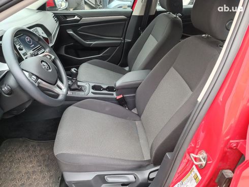 Volkswagen Jetta 2019 красный - фото 17