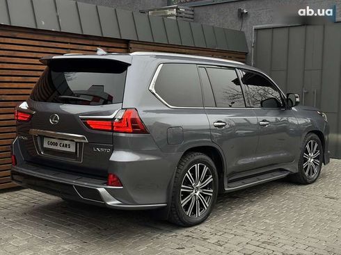 Lexus LX 2020 - фото 25