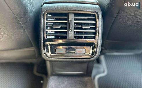 Volkswagen Passat 2016 - фото 19