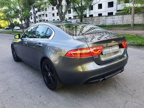 Jaguar XE 2019 серый - фото 4