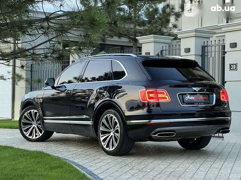 Bentley Bentayga 2017 - фото 9