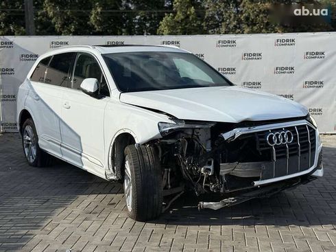 Audi Q7 2021 - фото 2