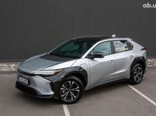 Продаж вживаних Toyota bZ 2022 року - купити на Автобазарі