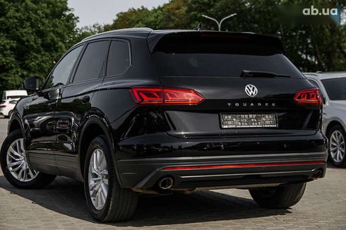 Volkswagen Touareg 2018 - фото 14