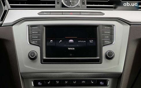 Volkswagen Passat 2015 - фото 17
