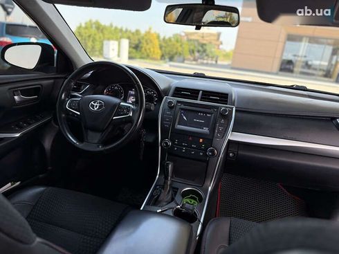 Toyota Camry 2015 - фото 18