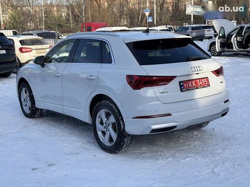 Audi Q3 2020 - фото 9