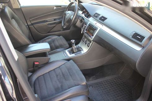 Volkswagen Passat 2009 - фото 18