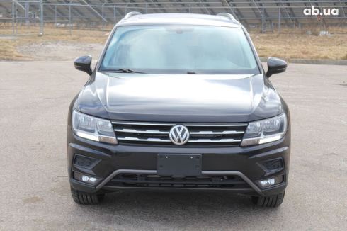 Volkswagen Tiguan 2019 черный - фото 2