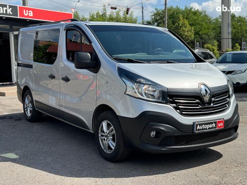 Renault Trafic 2016 серый - фото 3