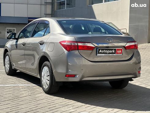 Toyota Corolla 2013 коричневый - фото 7