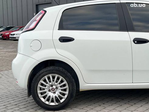 Fiat grande punto 2012 белый - фото 8